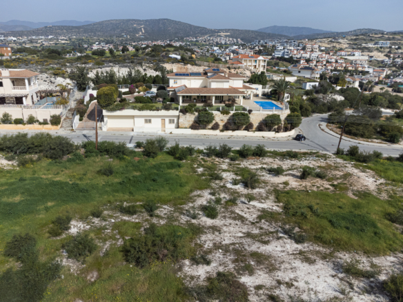 Plot 13