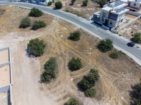 Plot 21