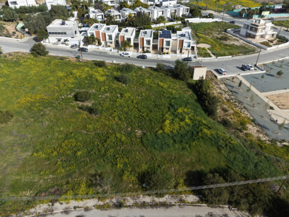 Plot 32
